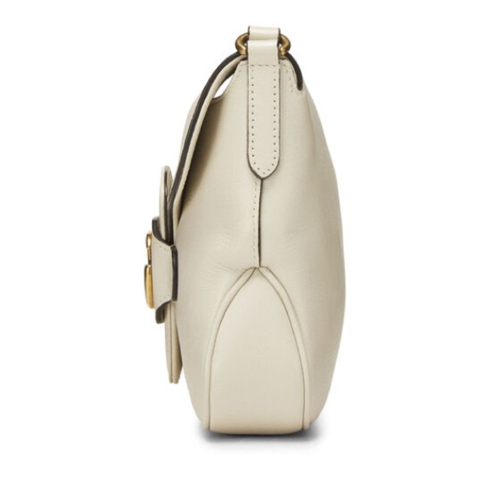 Gucci Ivory Crossbody Messenger Bag with Iconic GG Gold Hardware W/ COA - Picture 9 of 12